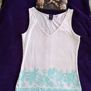 Gap Flirty Tank (M) very Soft & Comfortable fit